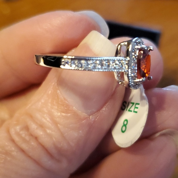 Ring - Picture 2 of 3